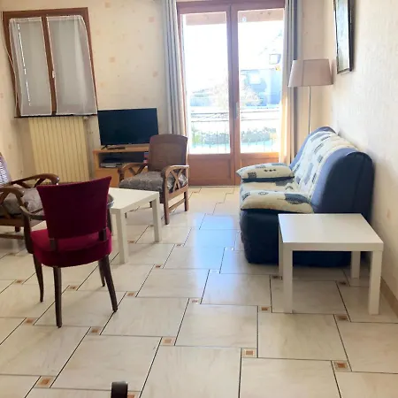 Confortable A Saint-martin, 60 M², Jardin Spacieux