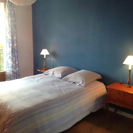 Confortable A Saint-martin, 60 M², Jardin Spacieux