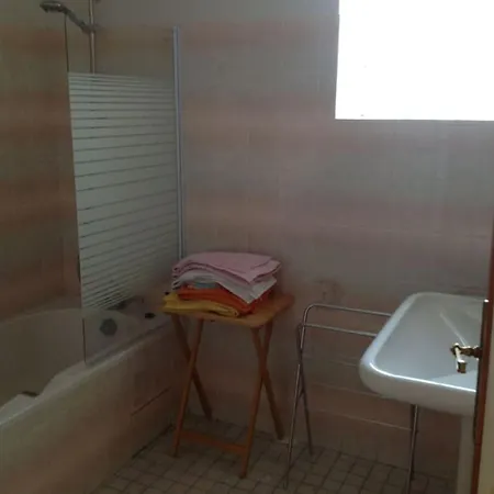 Confortable A Saint-martin, 60 M², Jardin Spacieux Apartmán