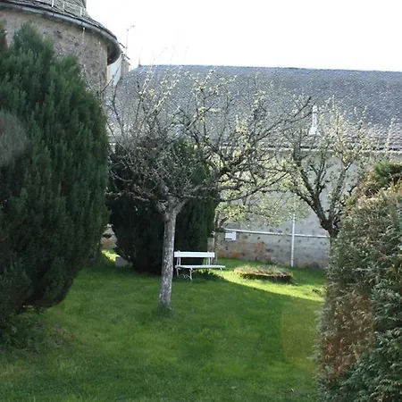 Apartmán Confortable A Saint-martin, 60 M², Jardin Spacieux Saint-Martin-sous-Vigouroux