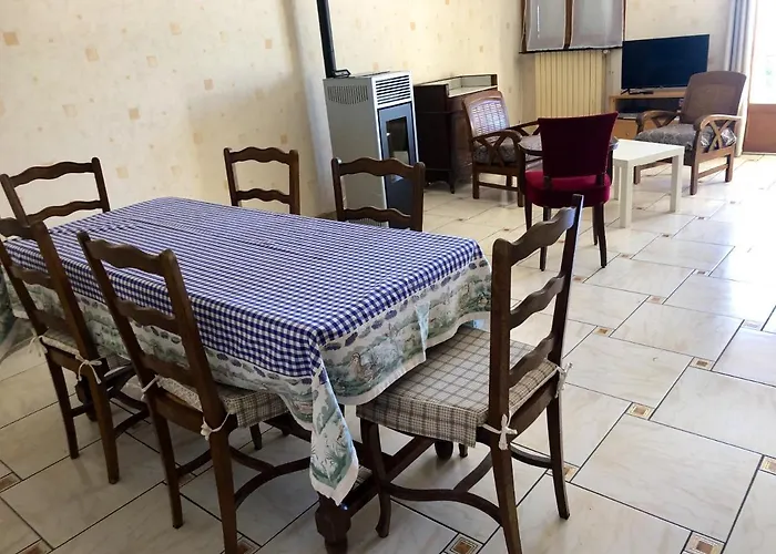 Confortable A Saint-martin, 60 M², Jardin Spacieux 아파트 Saint-Martin-sous-Vigouroux