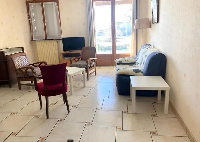 Confortable A Saint-martin, 60 M², Jardin Spacieux