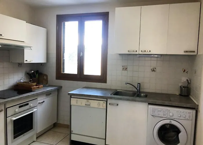 Confortable A Saint-martin, 60 M², Jardin Spacieux Saint-Martin-sous-Vigouroux